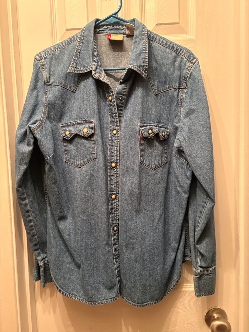 Levi's Medium Blue Denim Western Shirt unisex  red tag XL pearl snap buttons